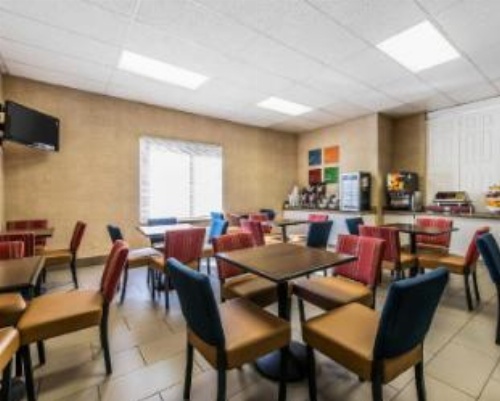 Baymont by Wyndham Colorado Springs image 18