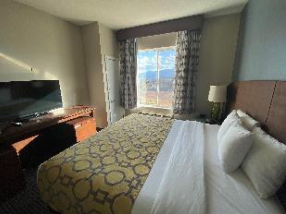 Baymont by Wyndham Colorado Springs Main image